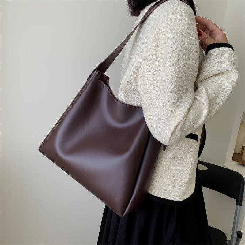 Modern Grace Shoulder Bag